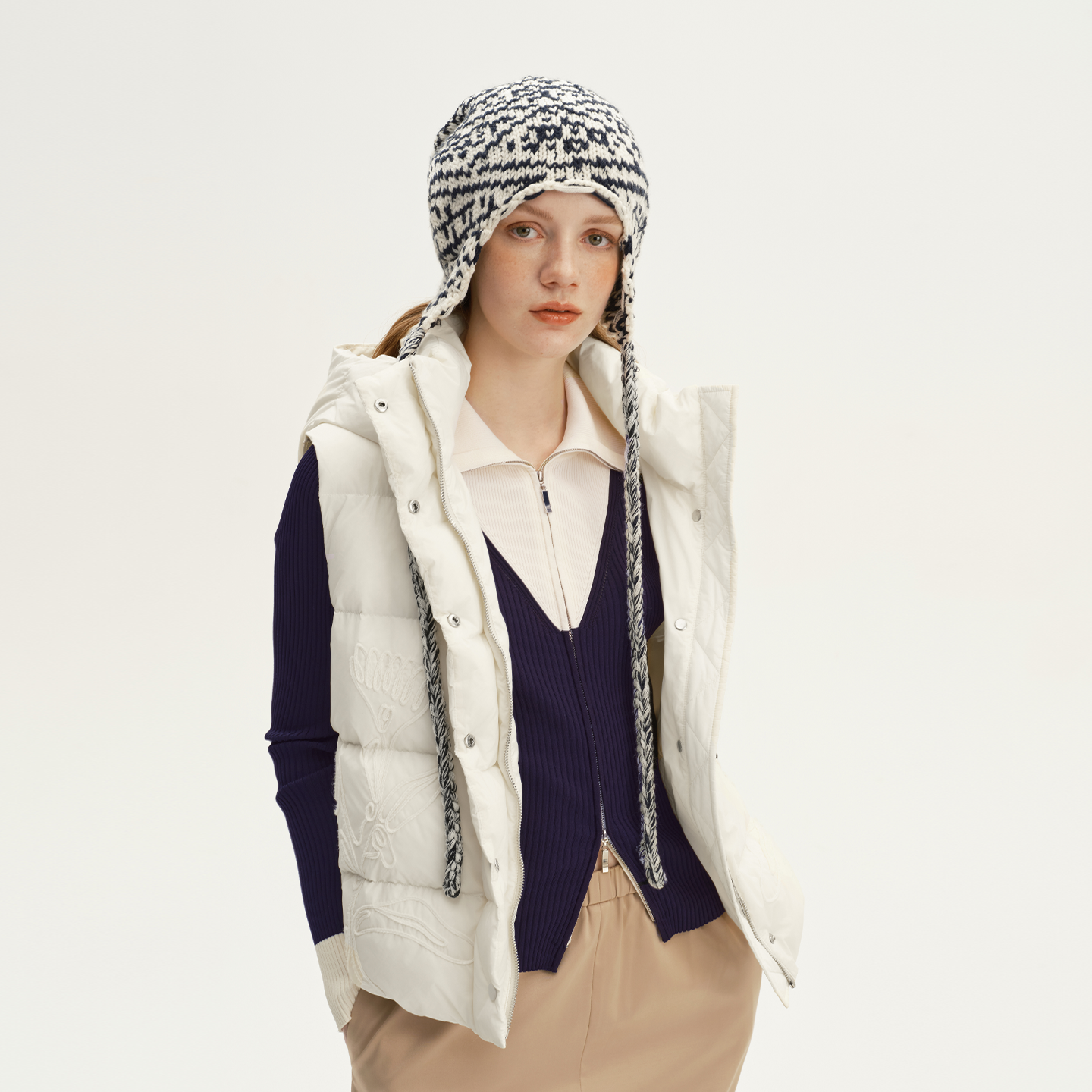 芝之卉90%白鸭绒羽绒马甲背心