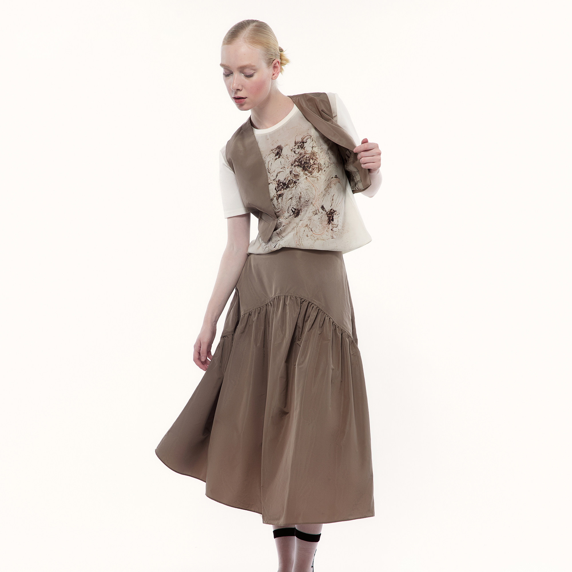 艺之卉驼褐色蓬蓬裙半身裙