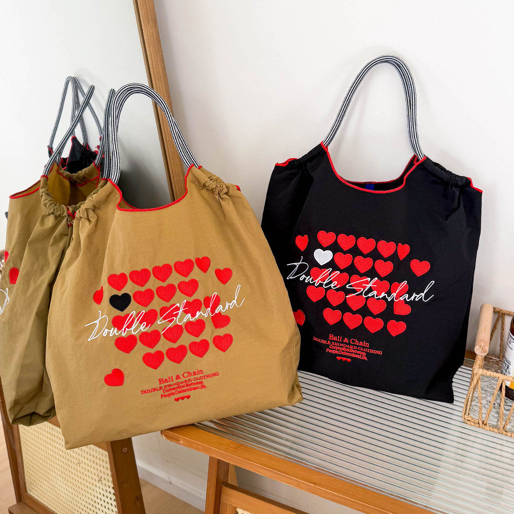 日本代购ball chain刺绣满天爱心购物袋斜挎通勤旅游单肩包大容量,箱包皮具/热销女包/男包,时尚帆布包,淘宝优惠券,粉丝福利购,淘宝优惠卷