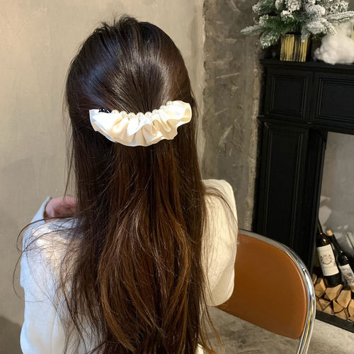 高级缎面珍珠褶皱香蕉夹女公主风高级感后脑勺发夹马尾竖夹头发饰