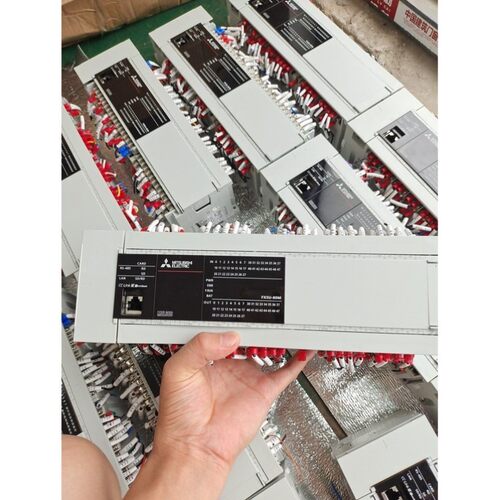 三菱PLC FX5U-80MT/ES 年份19年 成色充新