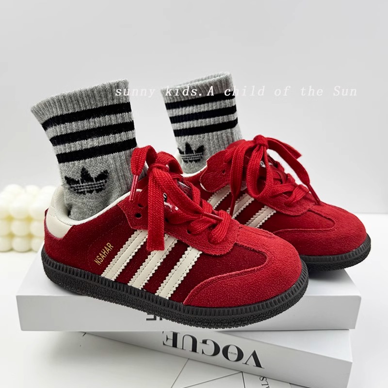 真皮女童德训鞋酒红色儿童板鞋