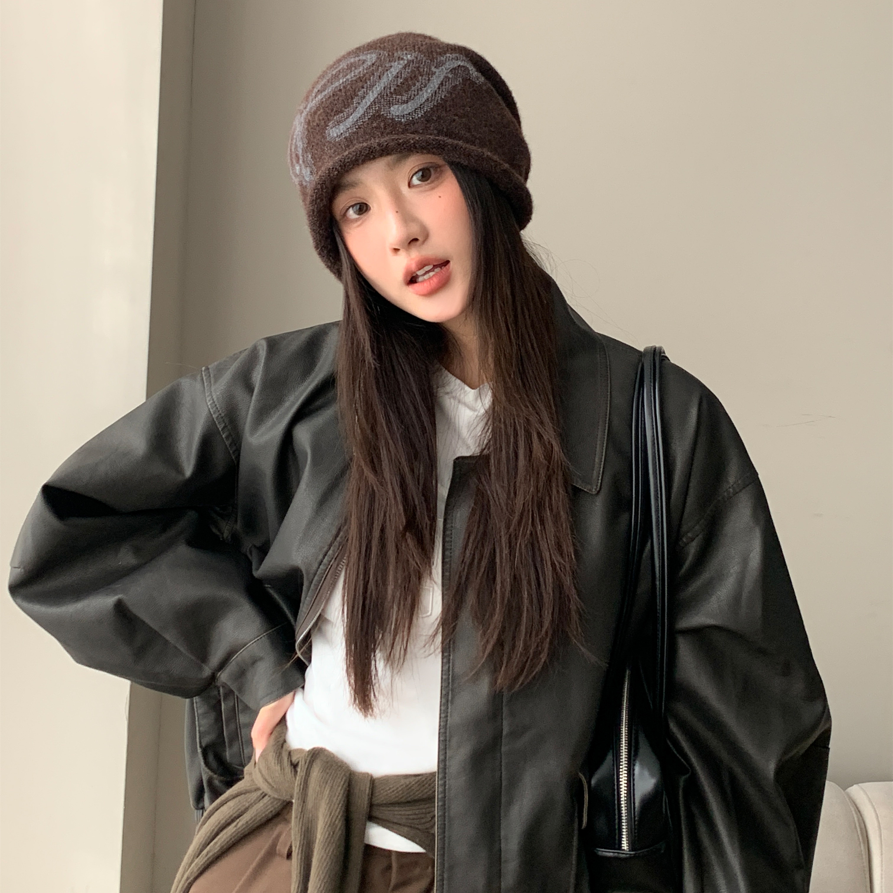 美拉德风穿搭！美式咖色堆堆帽女