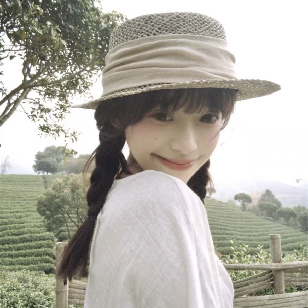 法式透气镂空编织亚麻褶皱平顶草帽女夏海边度假遮阳复古英伦礼帽