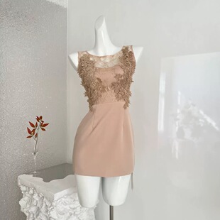 ifashion自制新款 纯欲镂空露背气质裸粉色蕾丝连衣裙