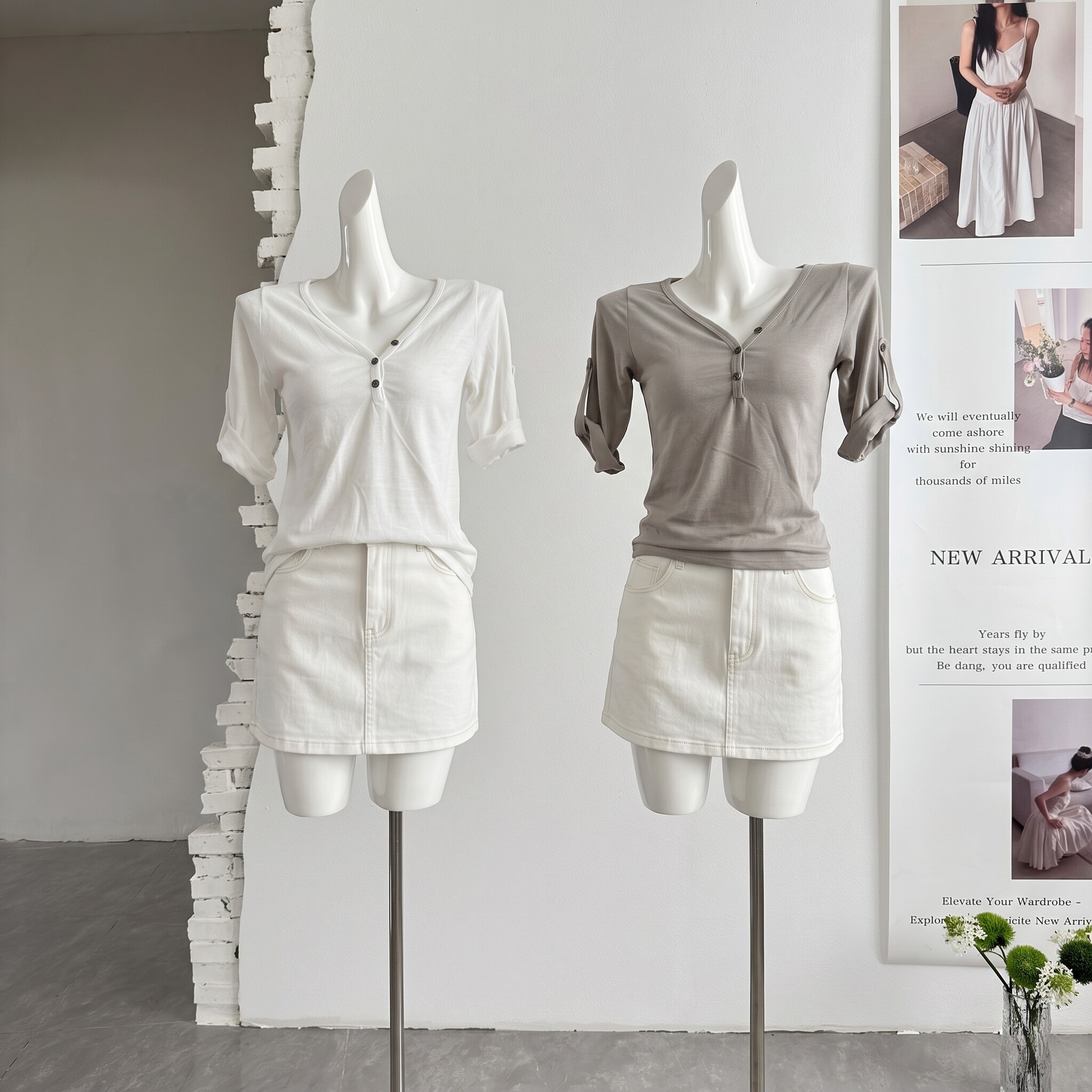 ifashion短袖T恤女夏季V领半开襟卷边显瘦气质韩系七分袖上衣图片