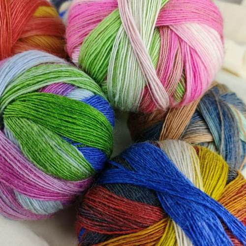 德国600米长段染渐变魔球彩虹羊毛线手工勾织披肩围巾羊毛蕾丝线