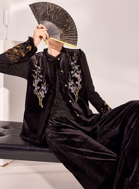 25秋冬新款新中式国风刺绣盘扣丝绒外套女高级感气质马甲上衣