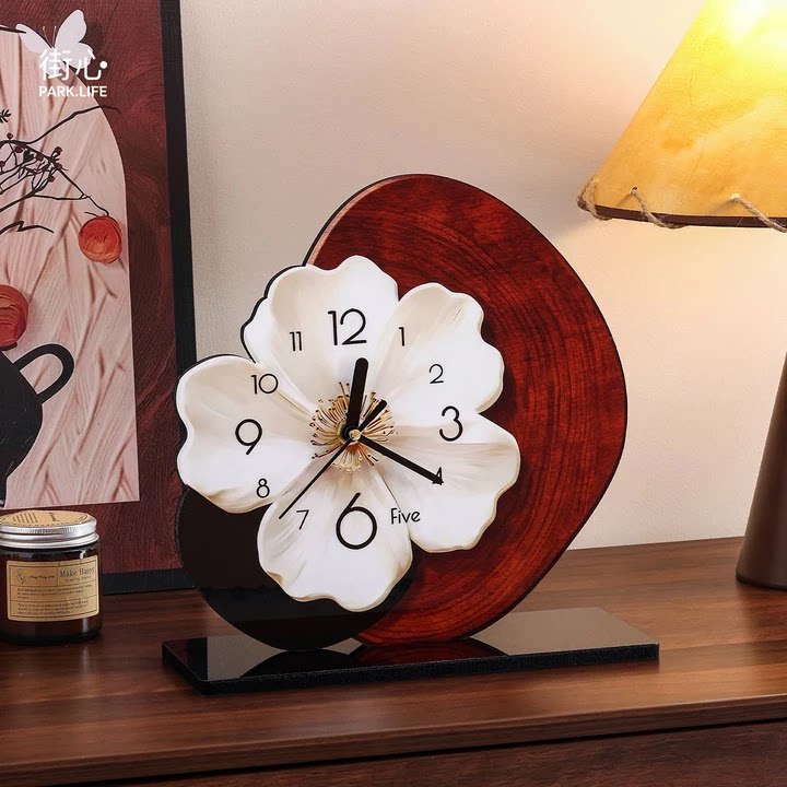 中古风创意花朵时钟客厅桌面高级感静音钟表摆台式玄关装饰品座钟