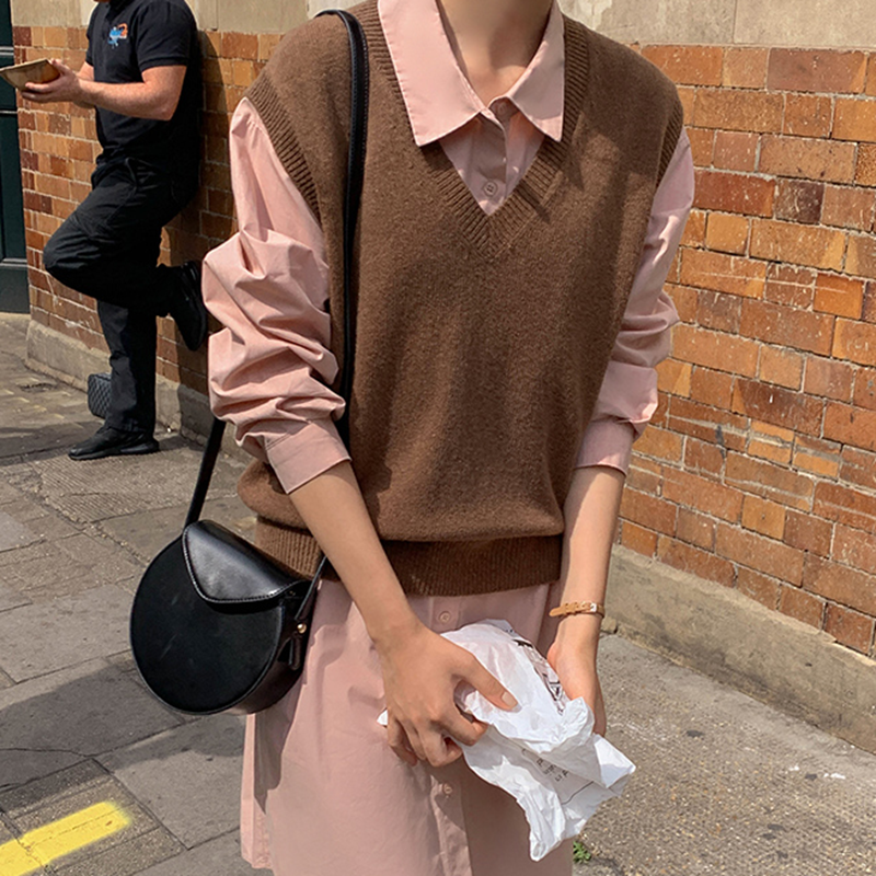 欧洲站欧货大码宽松短款V领羊绒线马甲背心女针织外穿毛衣坎肩