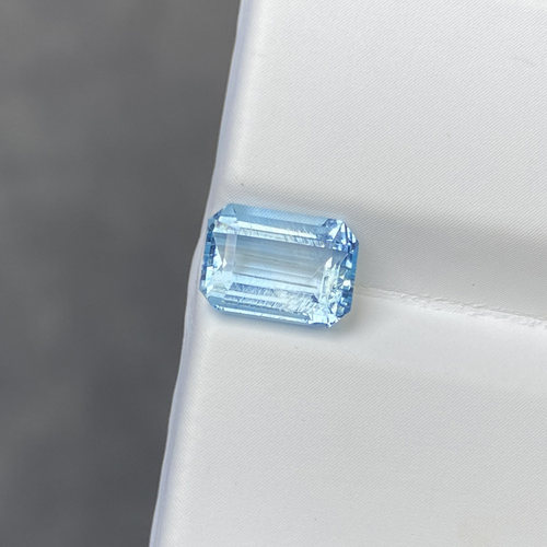 【一氏】1.61克拉天然圣玛利亚海蓝宝石干净长方宝石3月生辰礼物