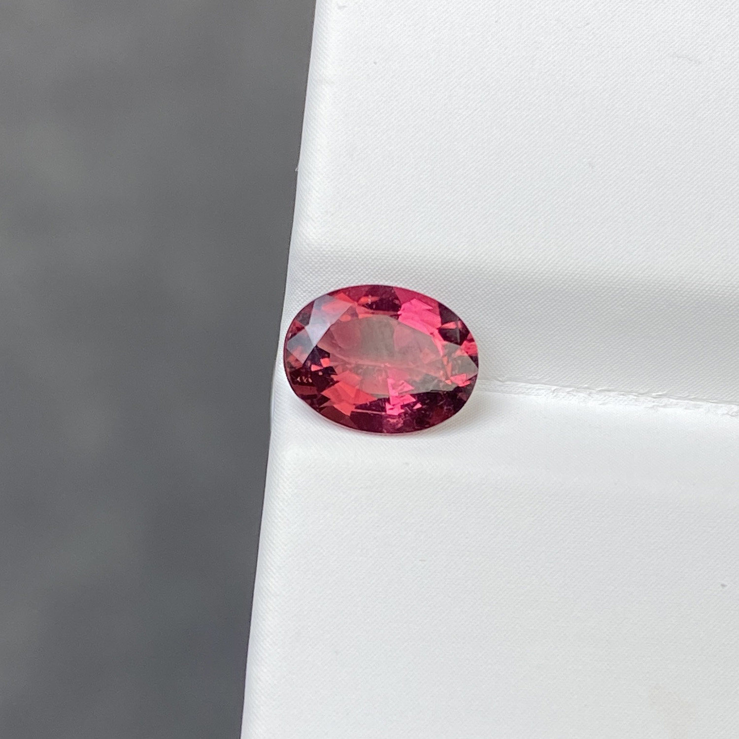 【一氏】1.15克拉天然深红碧玺裸石椭圆戒面10月生辰石带鉴定证书