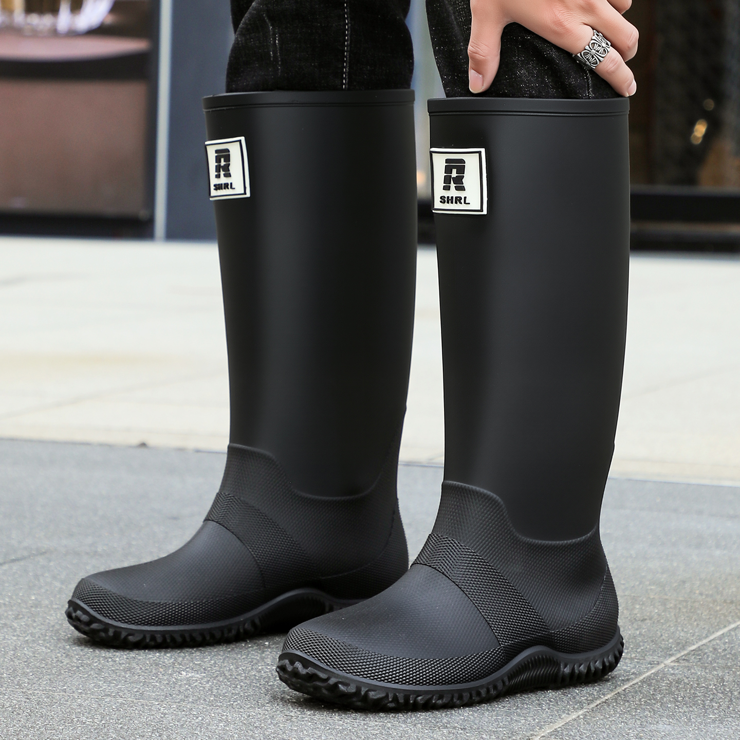 时尚外穿长筒雨鞋男女情侣加绒保暖防水防滑高筒雨靴胶鞋徒步水鞋