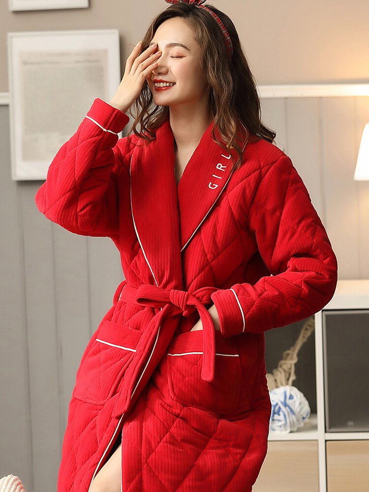 CORAL VELVET NIGHTGOWN WOMENS AUTUMN AND WINTER THICKENED THREE-LAYER PADDED COTTON SUPER THICK PAJAMAS WOMENS VELVET AND COTTON BATHROBE ELONGATED