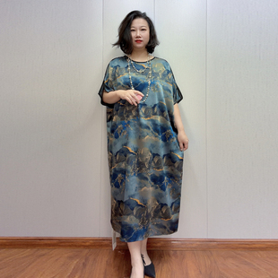 200斤胖妈妈蝙蝠袖真丝连衣裙夏季新款加肥加大遮肉显瘦短袖长裙