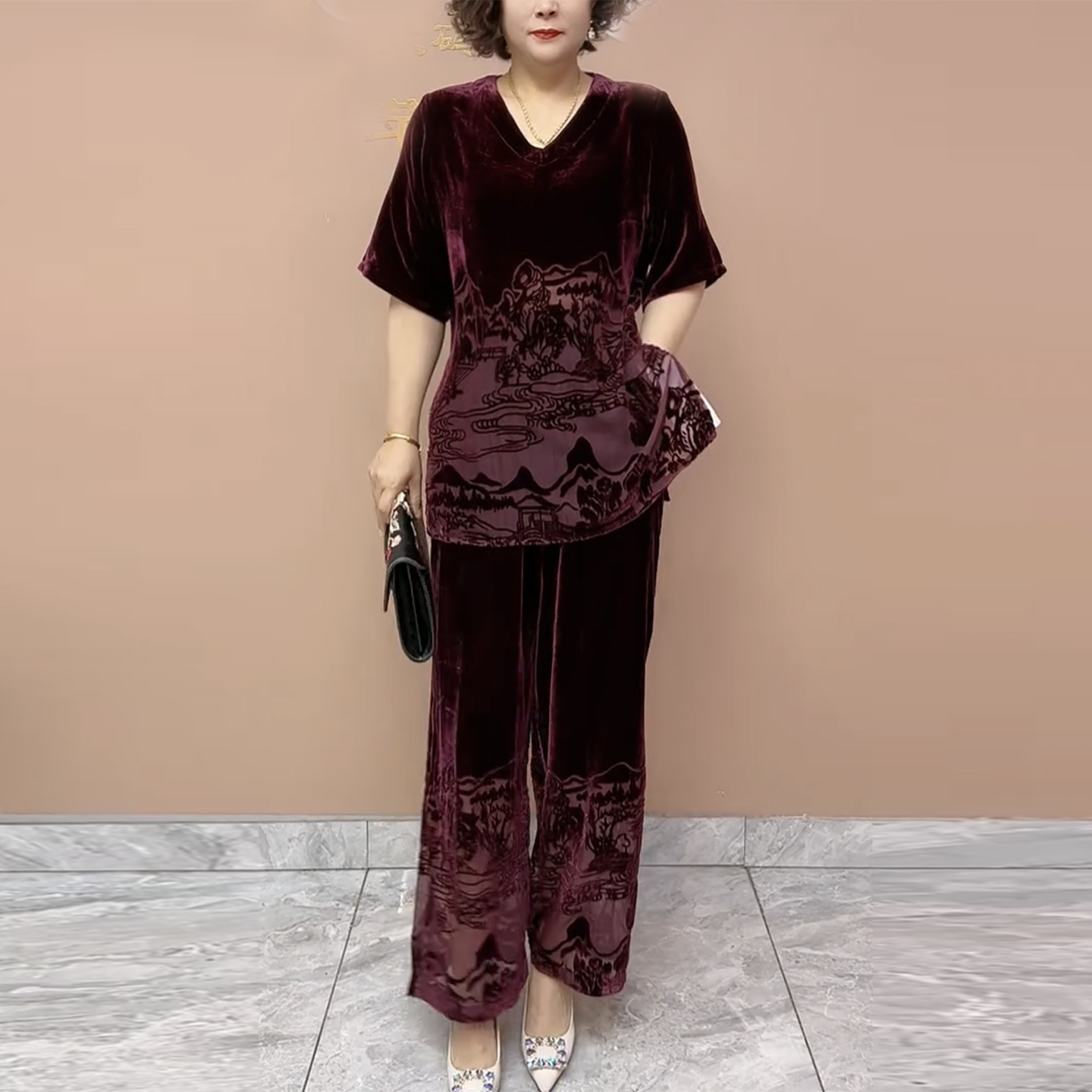 洋气妈妈丝绒烧花短袖上衣阔腿裤大码减龄镂空体恤九分裤时尚套装