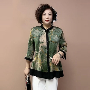 时尚中老年妈妈真丝花衬衫夏季新款立领宽松大码七分袖防晒上衣女