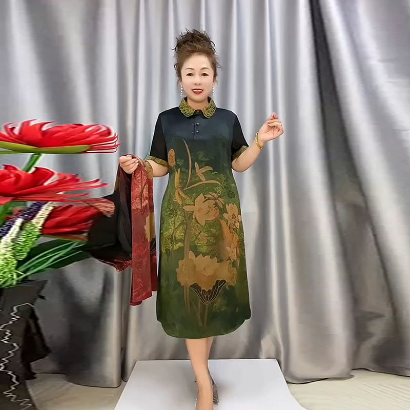 常规花纹图案洋气时尚连衣裙