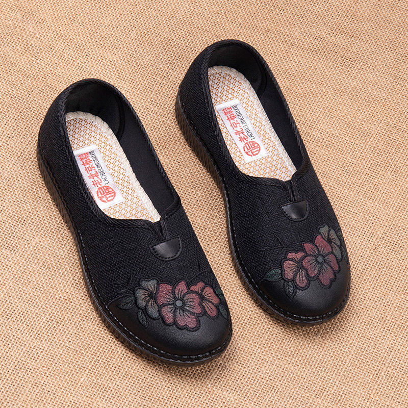 刺绣老年人单鞋老北京布鞋女新款