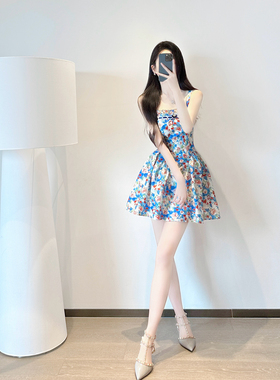 碎花吊带裙女夏季2025新款气质甜美小个子收腰显瘦无袖a字连衣裙