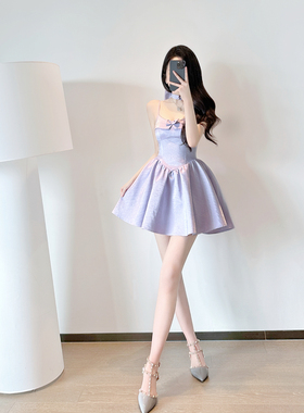 紫色吊带连衣裙女夏2025新款法式纯欲风收腰显瘦蝴蝶结短款a字裙