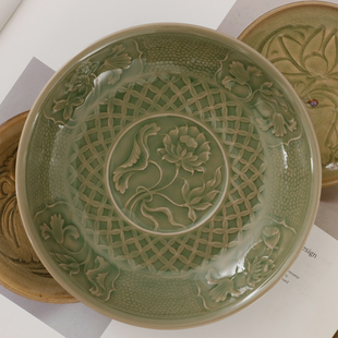耀州窑青瓷橄榄青釉原矿高温印花有钱花零食盘水果家用壶承菜盘