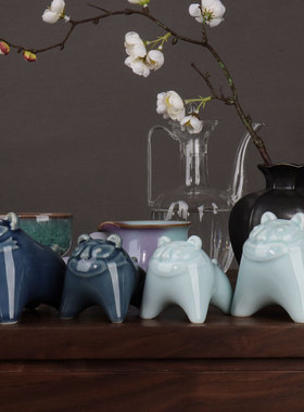 陶瓷德化县宋风中式小老虎高温细瓷天青复古宫廷风家居茶宠摆件