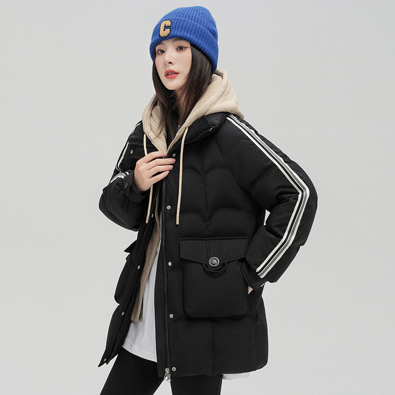雪中飞2023年新款女士秋冬羽绒服女加厚保暖短款休闲户外工装外套高性价比高么？