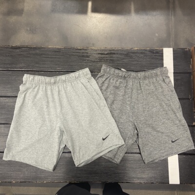 Nike耐克男跑步宽松透气短裤
