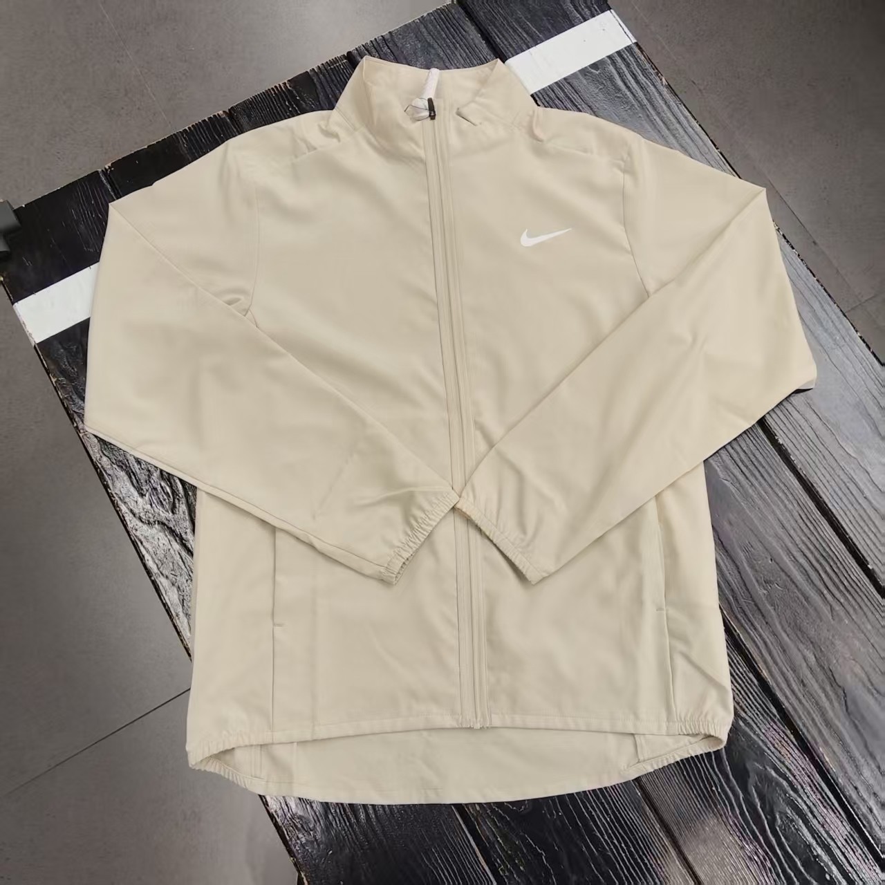 Nike/耐克 男子春季运动跑步训练透气立领速干梭织外套FB7500-251
