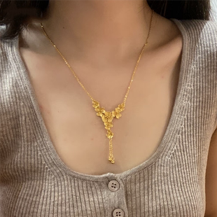 平替假黄金色新中式三瓣花流苏项链女精致气质幸运花朵婚嫁三五金