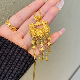 中式錾刻立体百合花如意锁项链女黄金色贵气感流苏樱珞锁包毛衣链