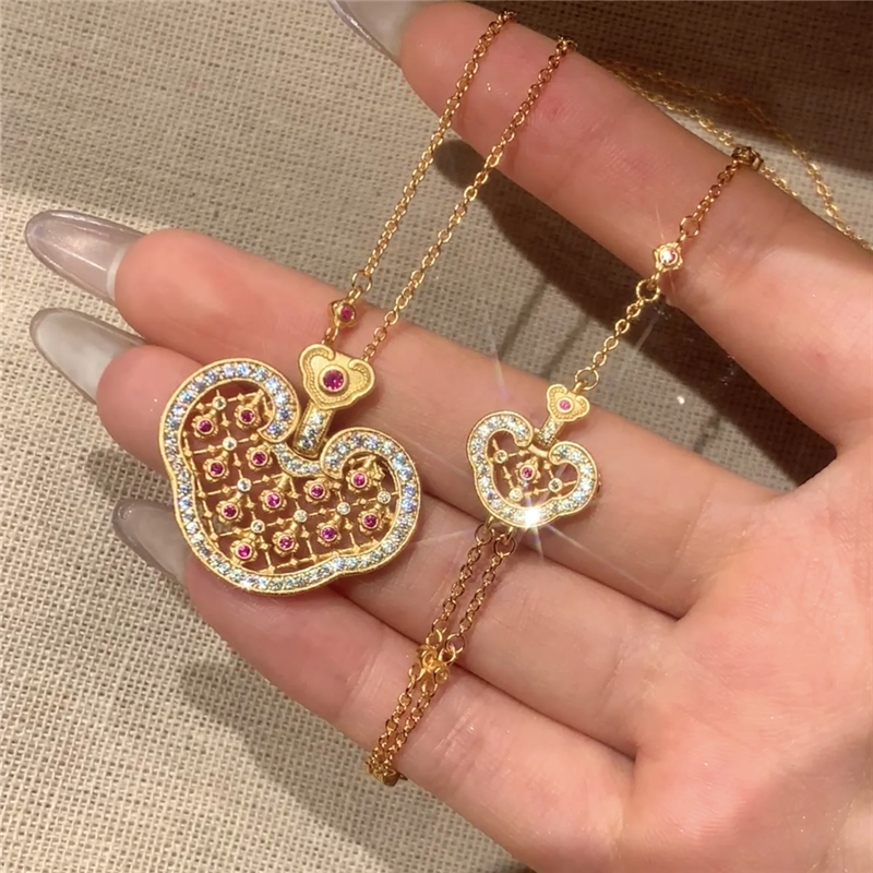 明星赵露思许妍同款花丝镂空祥云如意锁包项链仿黄金平安锁毛衣链