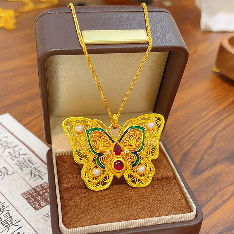 珐琅仿红宝石蝴蝶吊坠项链黄金色彩玲珑花蝶挂坠编织可调节毛衣链