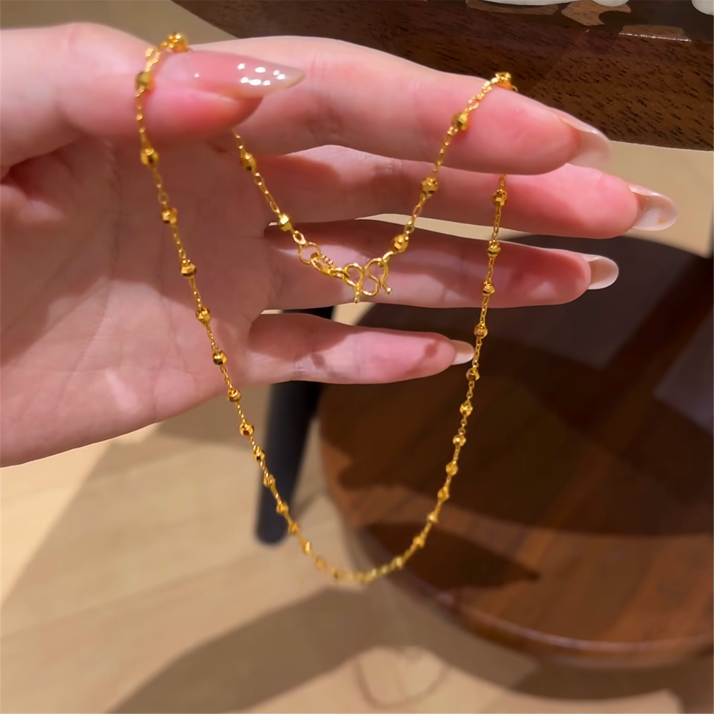 间隔切面超闪满天星蹦迪珠项链女图片