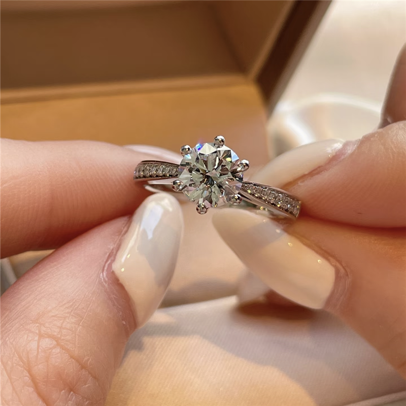 1克拉星光六爪仿莫桑钻戒指女999纯银色求婚结婚超美钻石开口戒子