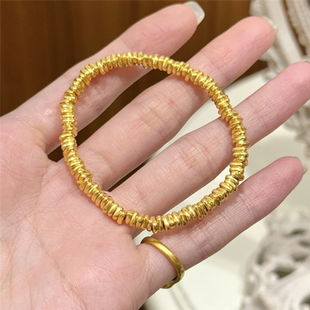 仿真黄金色盘缠碎碎金蹦迪手链女5D工艺叠戴碎金子手串送女友饰品