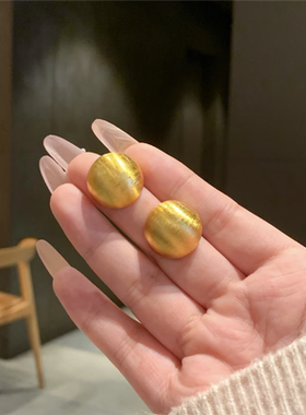 新中式精工鎏金拉丝半球耳钉女黄金色复古港风大号圆润金豆豆耳饰