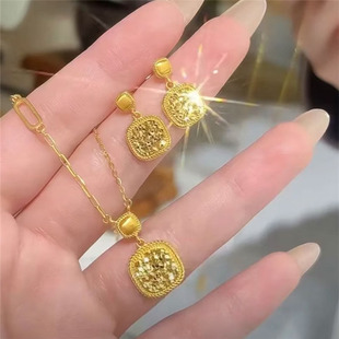 锤纹爆闪冰糖碎冰冰几何方块项链女仿真黄金色满天星方糖锁骨颈链