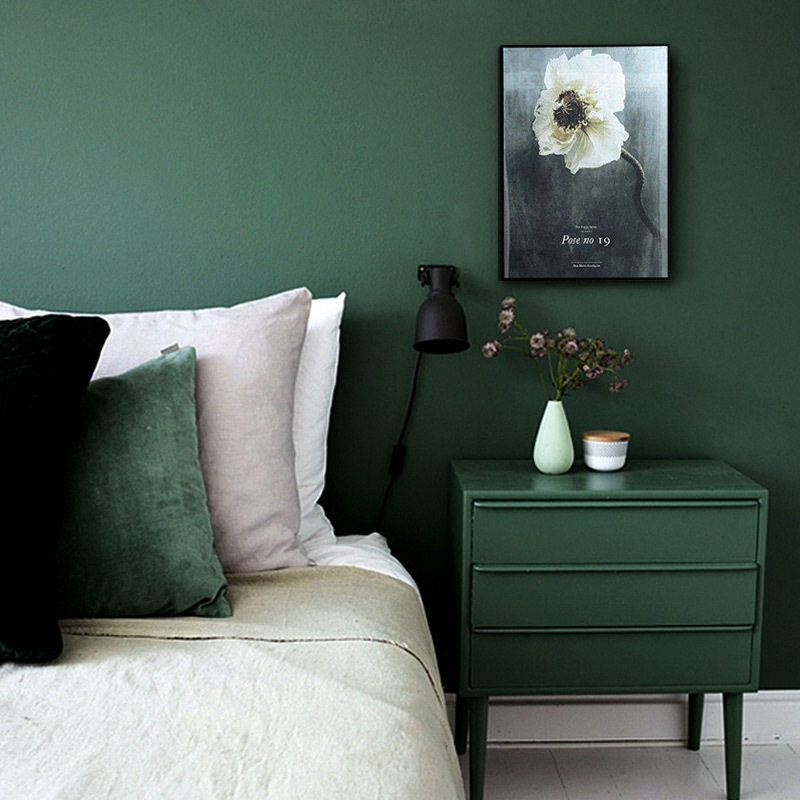 北欧现代纯色素色无纺布墨绿色墙纸客厅卧室书房电视背景壁纸在类目 家装主材, 墙纸, 无纺布墙纸中 - 来自Buy2taobao.com提供专业的淘宝代购服务