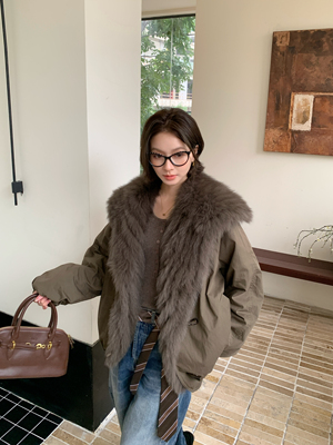 卢西西皮草 巴恩风白鹅绒派克羽绒服女冬宽松狐狸毛毛真皮草外套