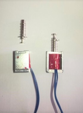 框架式 吸入型 DC6V-12V 电磁铁尺寸是：13*15*20MM原装进口日本