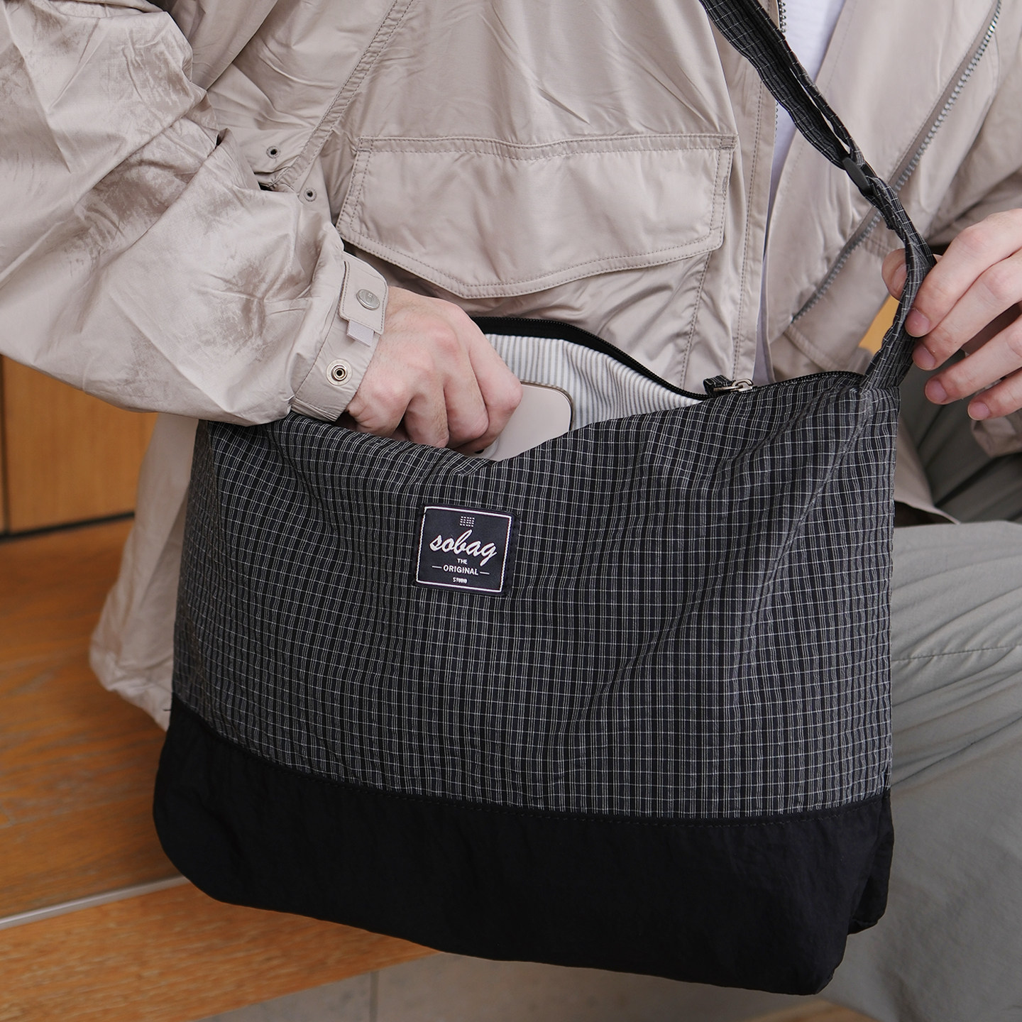 sobag日系休闲格子防泼水单肩斜挎尼龙布包男大容量黑色通勤布包,箱包皮具/热销女包/男包,男士包袋,淘宝优惠券,粉丝福利购,淘宝优惠卷
