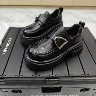 厚底乐福鞋女2026春季新款软皮学院风舒适百搭英伦风魔术贴小皮鞋