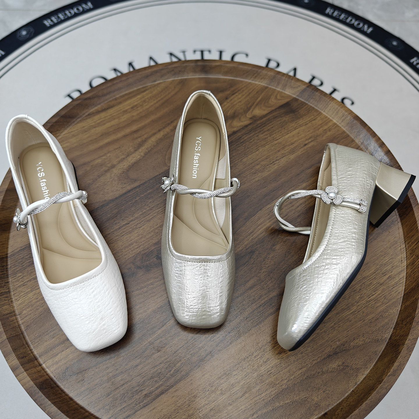 法式水钻方头高跟鞋女粗跟2026新款珠光米浅口单鞋一字带玛丽珍鞋