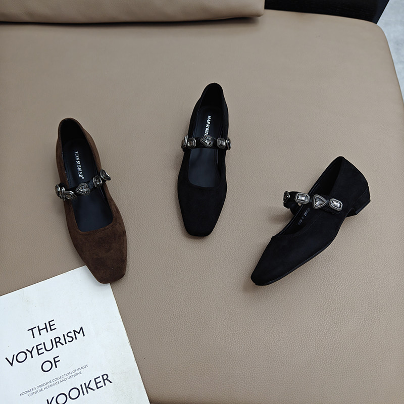 气质小方头爱心钻带浅口玛丽珍鞋女2025新款法式复古棕色平底单鞋,女鞋,浅口单鞋,淘宝优惠券,粉丝福利购,淘宝优惠卷