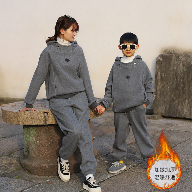 哲思凡原创亲子装秋季新品母子母女装加绒加厚黑字连帽卫衣针织裤
