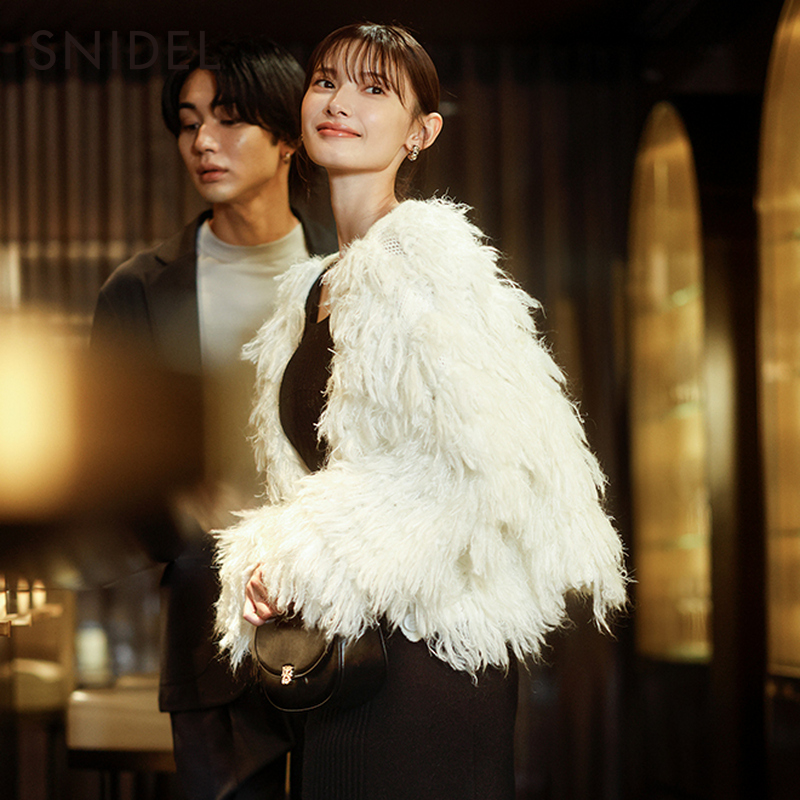 SNIDEL毛绒针织开衫短款外套
