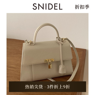 时髦精致金属锁扣翻盖手提单肩包SWGB241621 SNIDEL春夏款