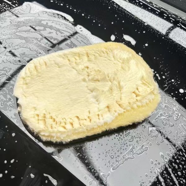 洗车手套毛绒仿羊毛雪尼尔工具抹布熊掌不伤漆面擦车打蜡专用海绵